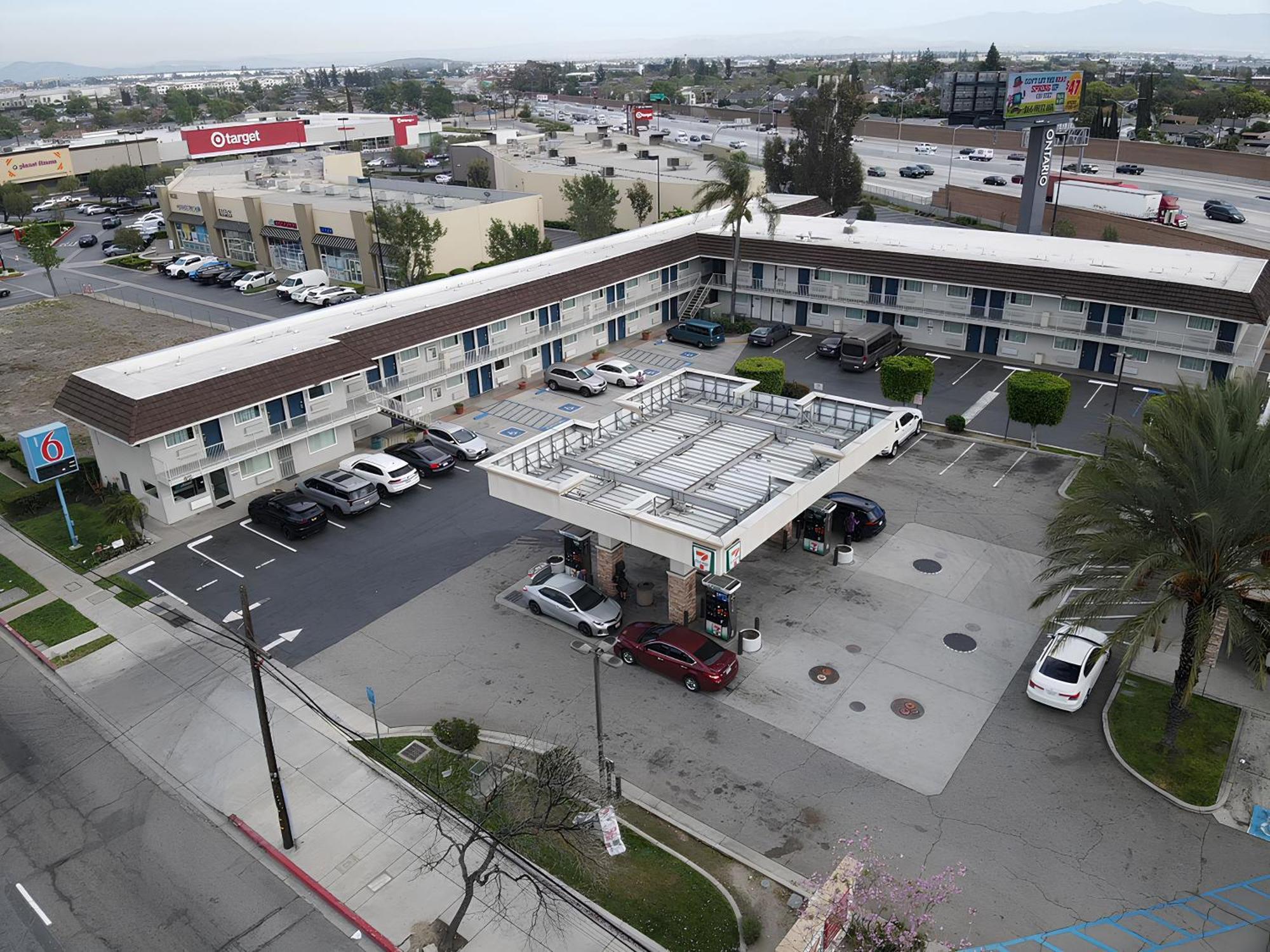 Motel 6 Ontario Airport Exterior photo