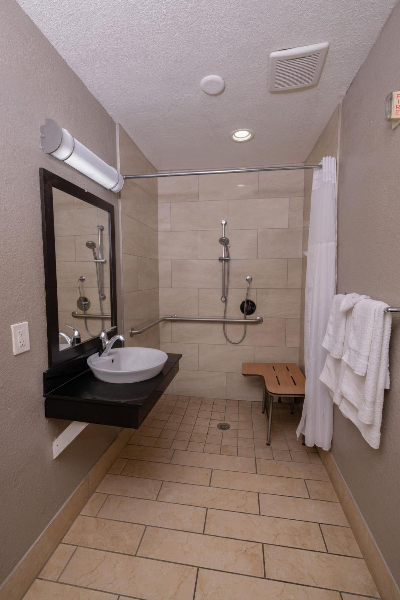 Motel 6 Ontario Airport Exterior photo