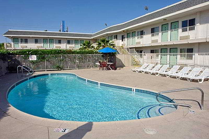 Motel 6 Ontario Airport Exterior photo